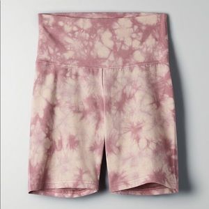 Aritzia TNA Biker Shorts